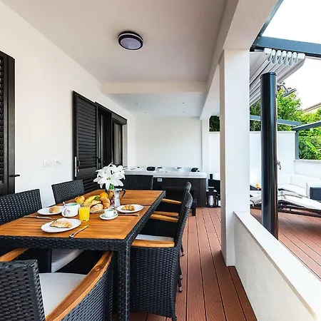 Auretta Novigrad Istria